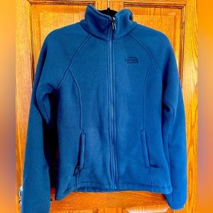 North Face jacket 💙